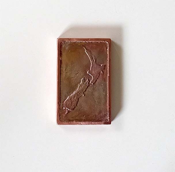 (image for) Custom Flame-Painted New Zealand Map Copper Bullion Bar (440g)